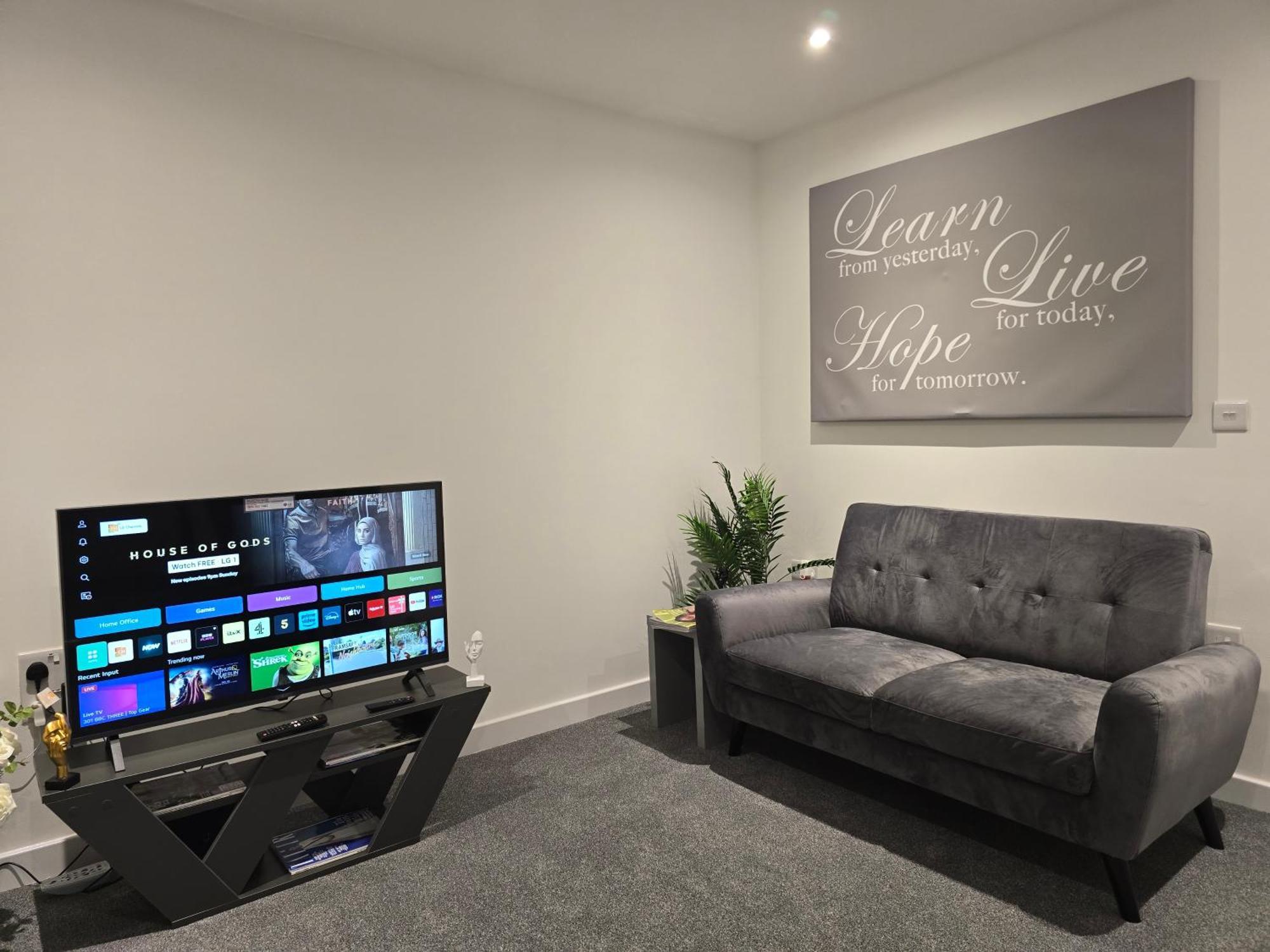 Well-Preserved 2 Bedroom Flat Apartment Around Ricoh Arena-Coventry City Fc Exterior foto